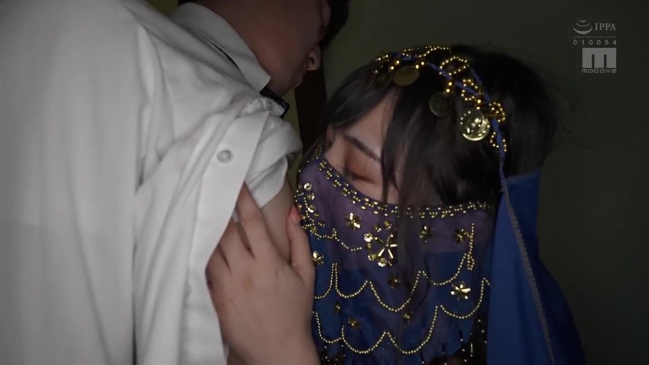 Yoshine Yuria - The Fascinating Fevecio Yoshine Yuria Who Secretly Shabs Her Mouth Hidden Beauty [HD 720p]